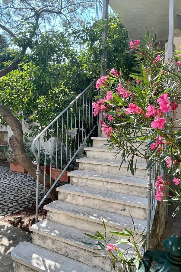 Borgo Dei Sogni Apartment San Felice del Benaco Exterior photo